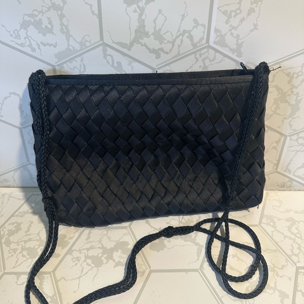 La Regale Black Quilted Crossbody Bag